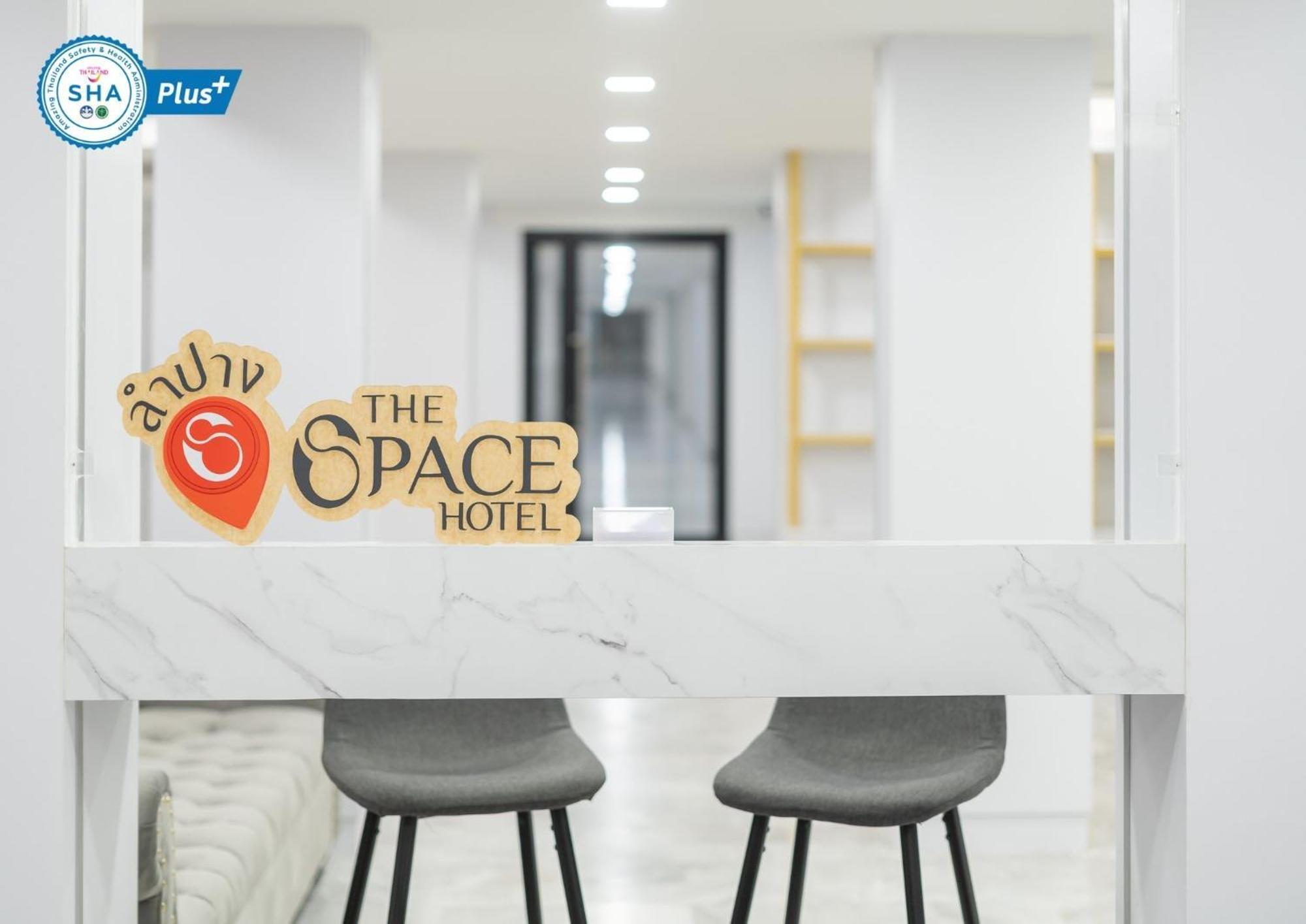 The Space Hotel 南邦 外观 照片